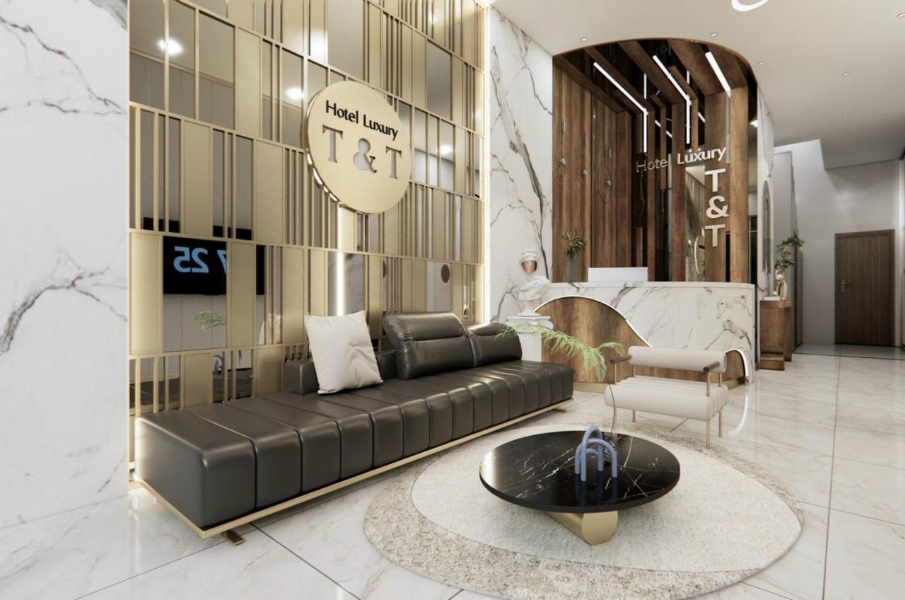 T&t Luxury Hotel