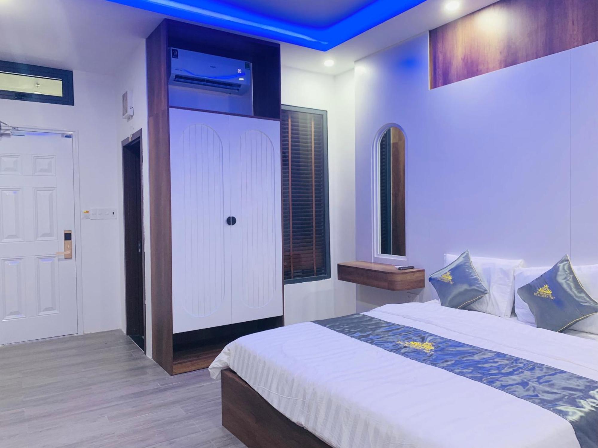 T&t Luxury 2*