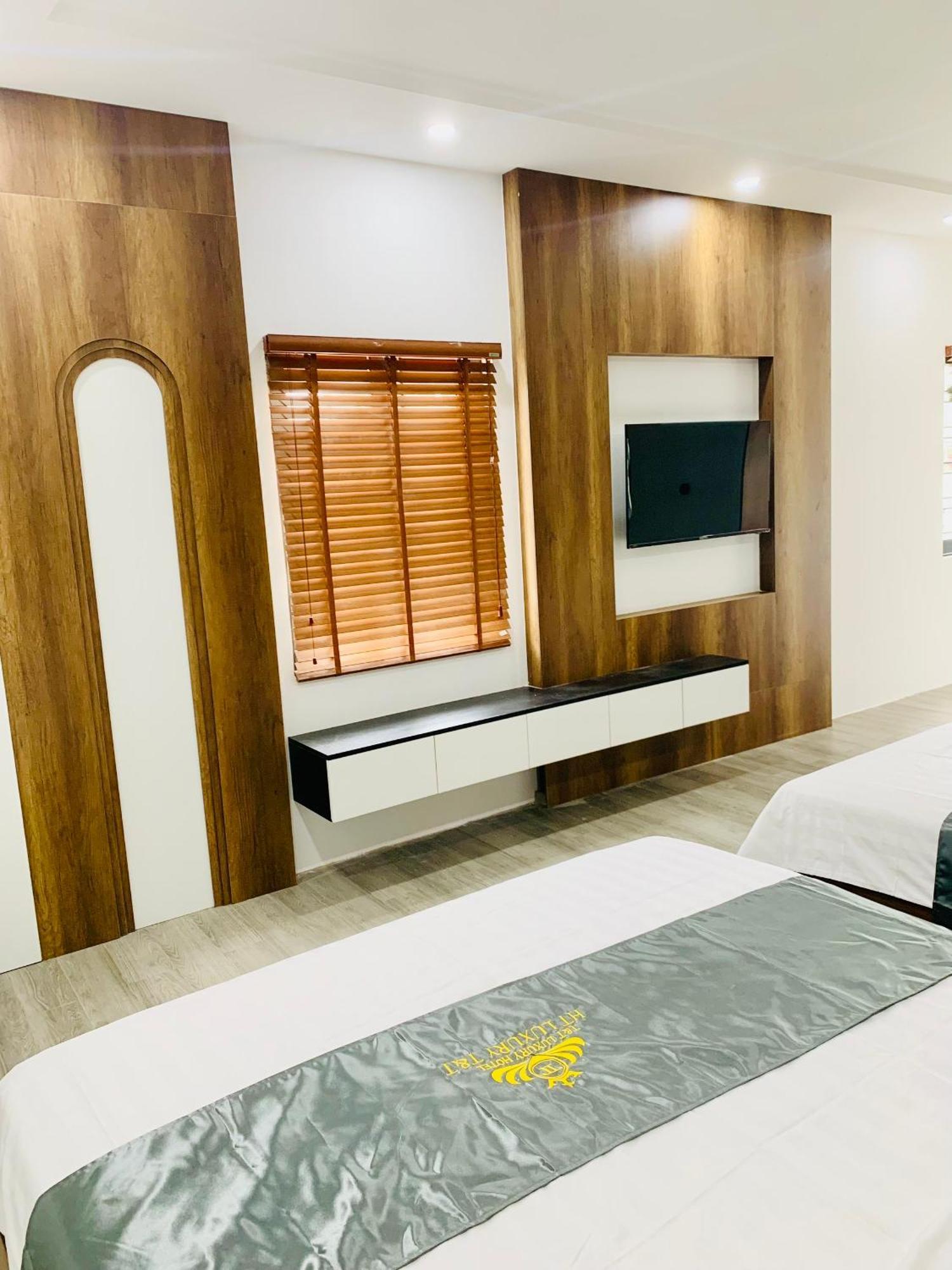 T&t Luxury 2*